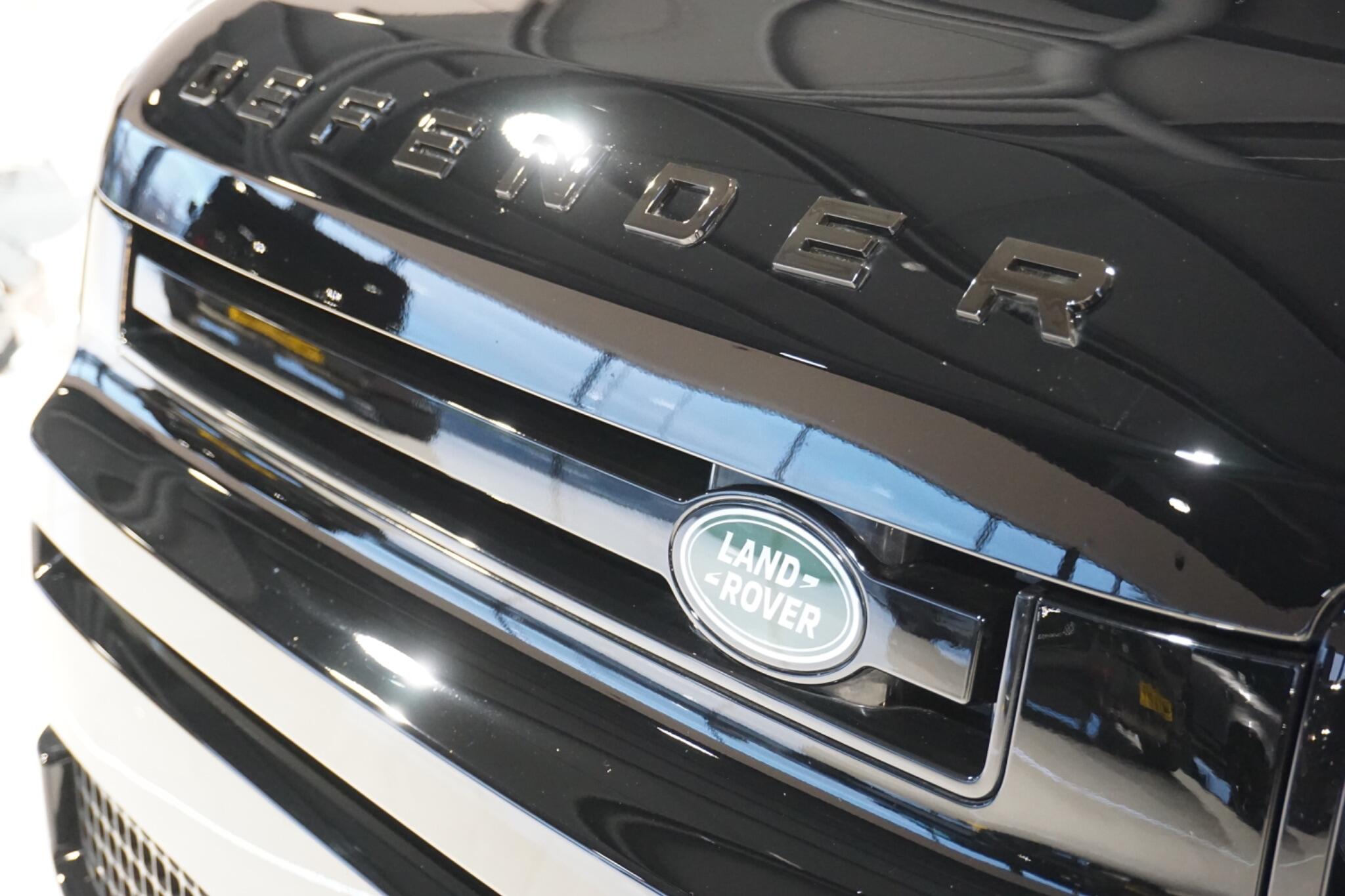 Land Rover Defender 110 3.0 D300 MHEV X SUV 5dr Diesel Auto 4WD Euro 6 (s/s) (300 ps)